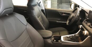 Toyota RAV4 Front Seat